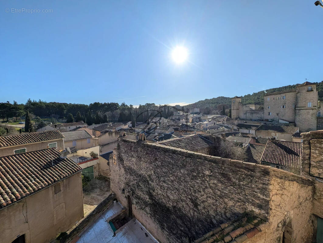 Maison à LA BASTIDE-DES-JOURDANS