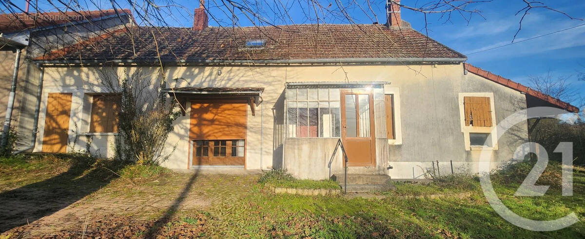 Maison à CERVON