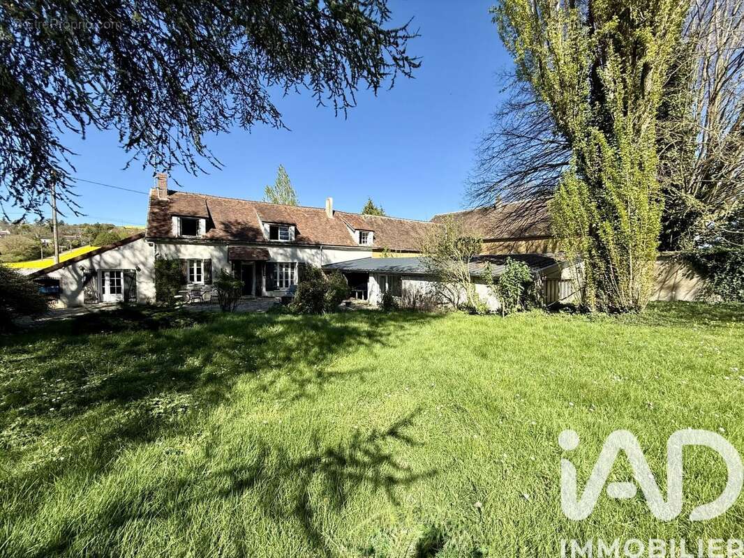 Photo 1 - Maison à VOISINES