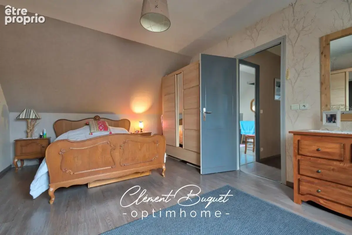  LE FAVRIL – Le confort d’une maison récente, le charme d’un grand jardin !  - photo 21