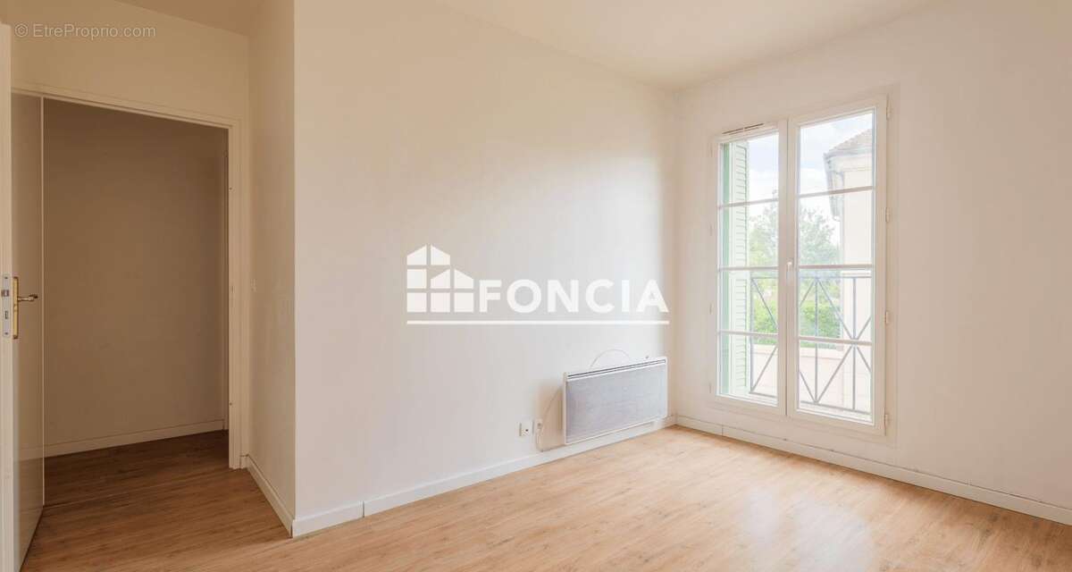 Appartement à BAILLY-ROMAINVILLIERS