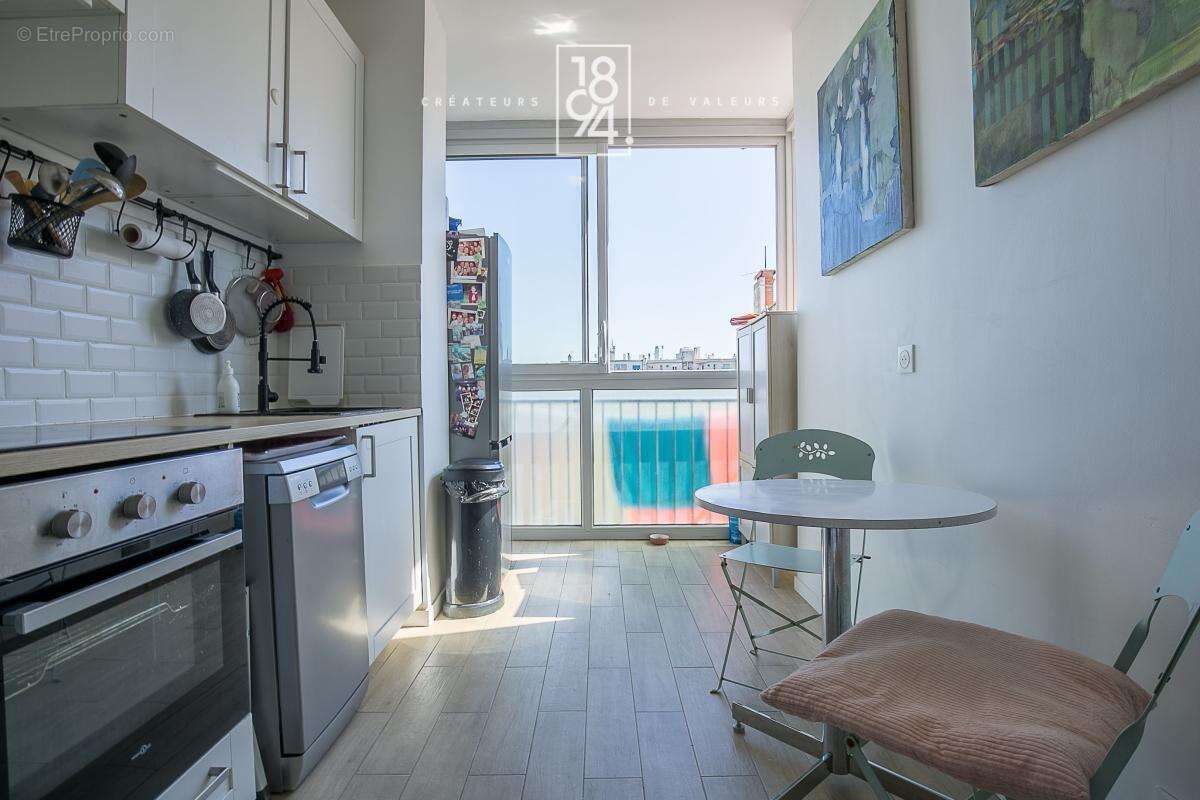 Appartement à MARSEILLE-8E