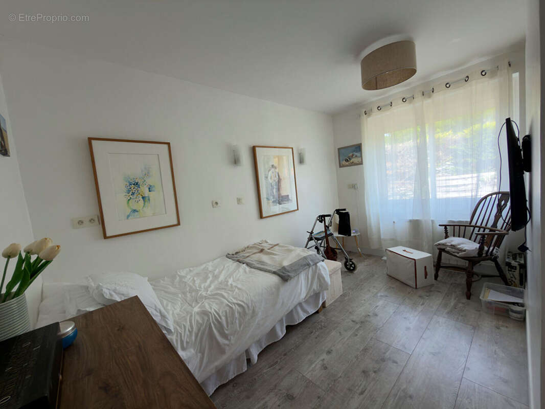 Maison 135 m² à Mortagne-Sur-Gironde  - photo 6