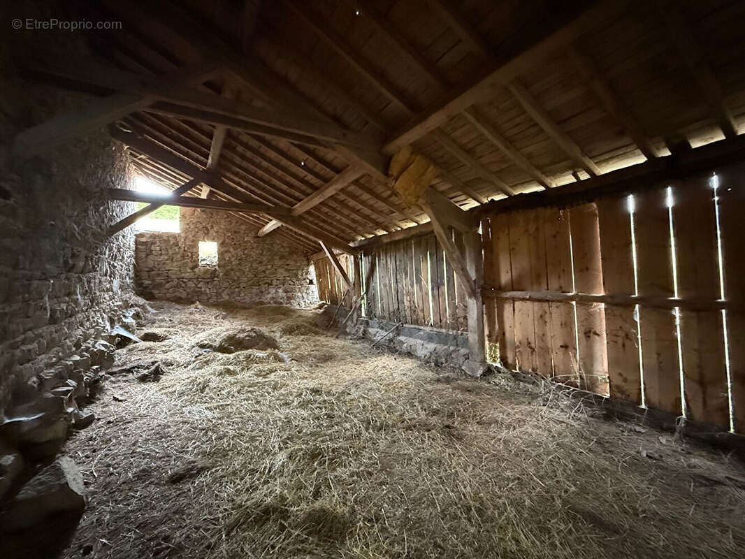 Maison à SAINT-JUST-EN-CHEVALET