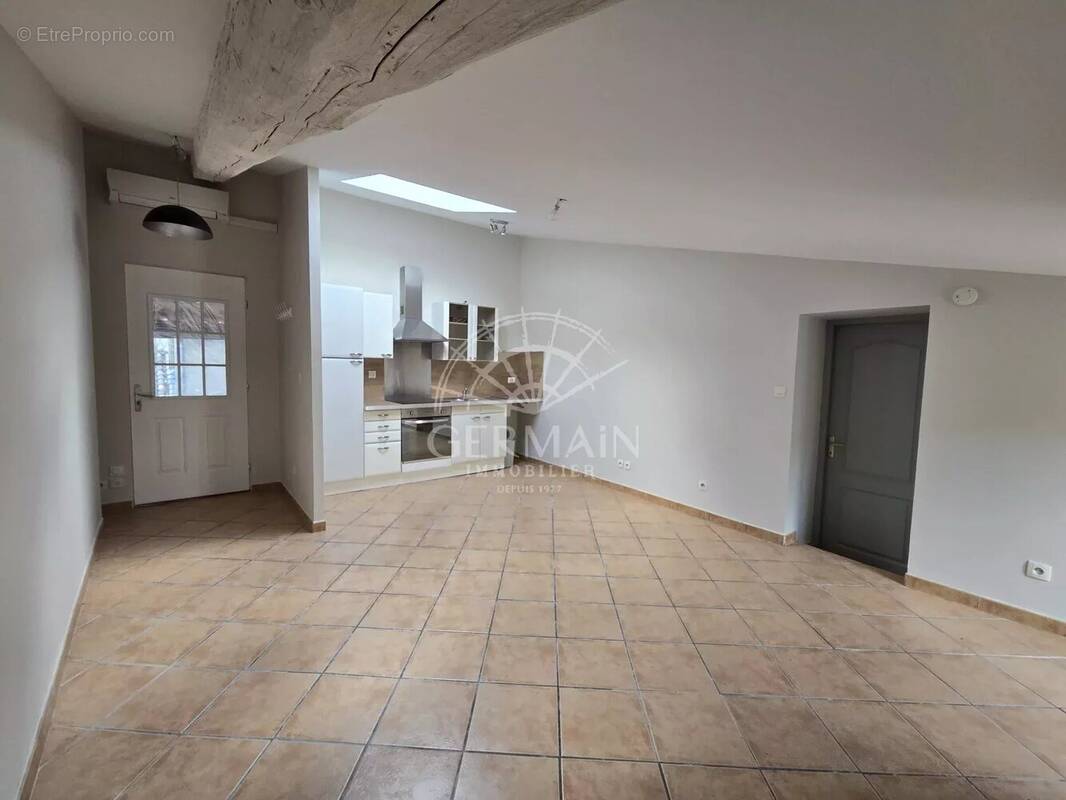 Appartement à L&#039;ISLE-SUR-LA-SORGUE