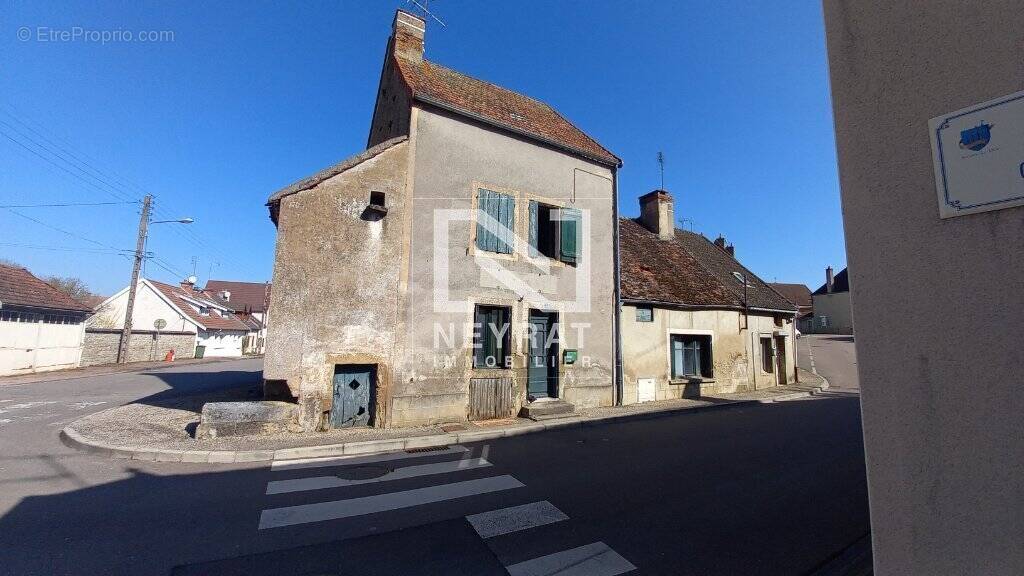 Maison à ARNAY-LE-DUC
