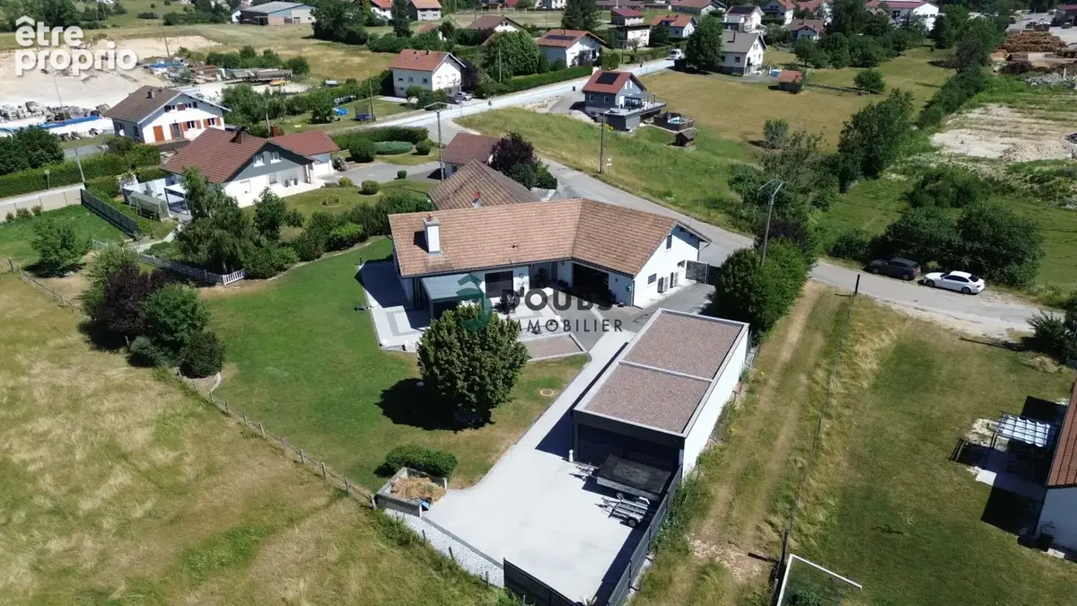 Villa de 487 m² - photo 3