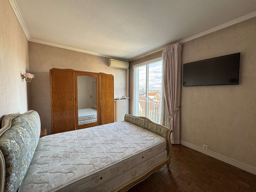 Appartement à SAINT-MAUR-DES-FOSSES