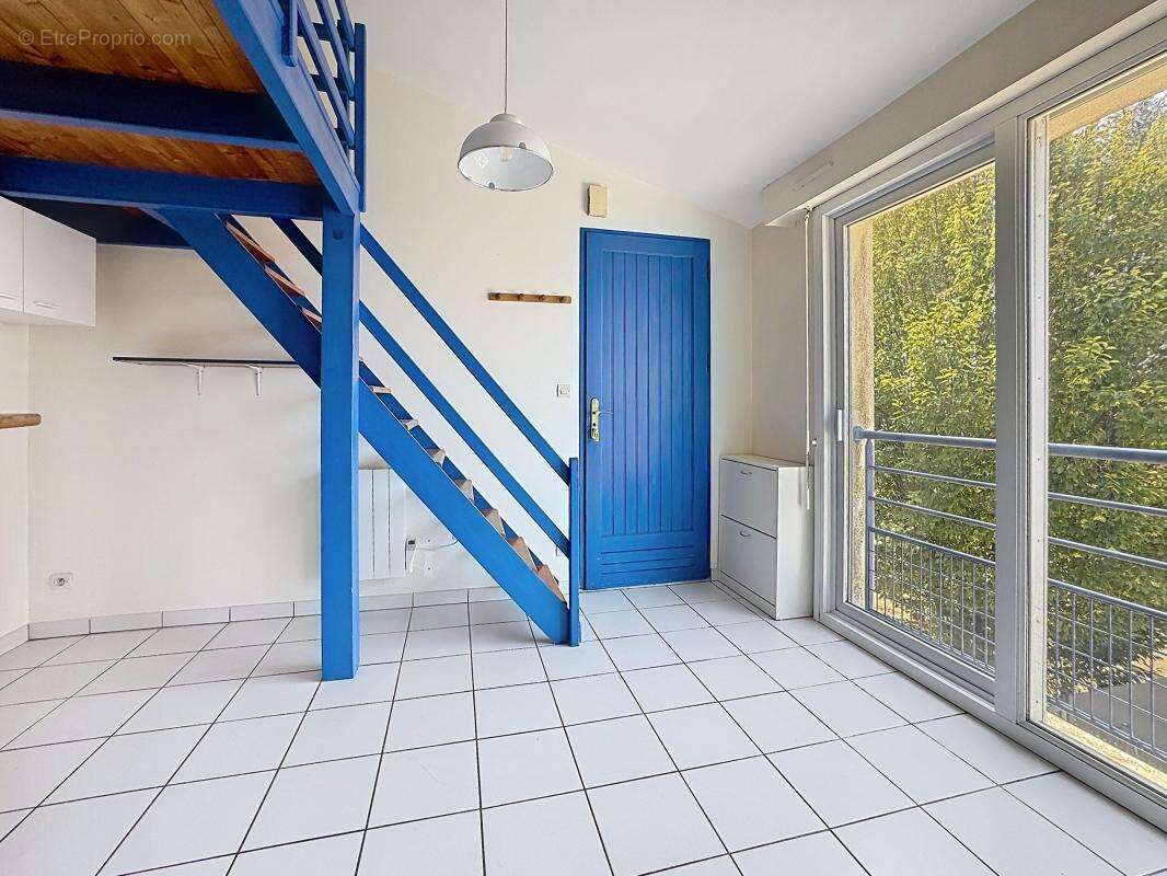 Appartement À Vendre - photo 5