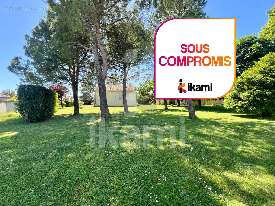 Terrain à SAINT-MARCEL-LES-VALENCE