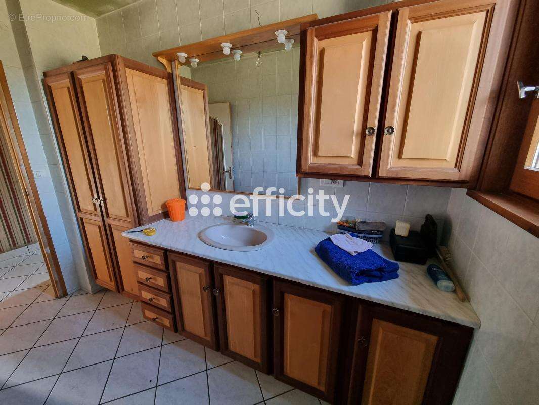 Maison à ALBARET-SAINTE-MARIE