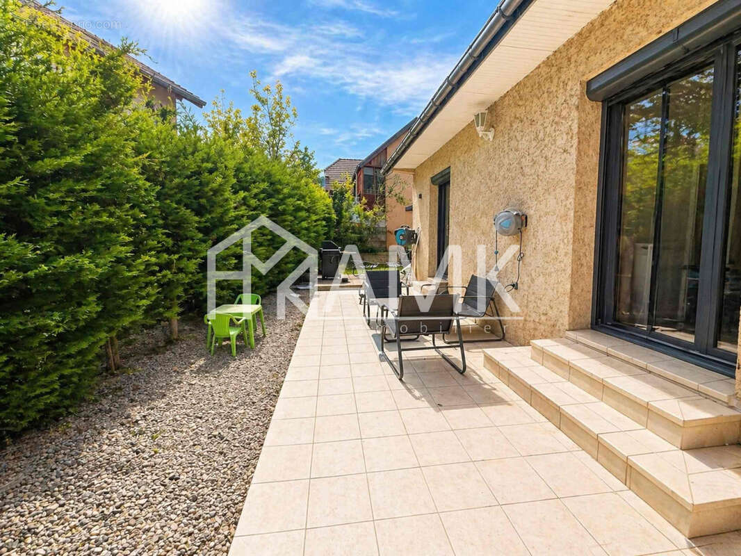 Maison individuelle 140 m2 au sol avec futur studio indépendant & jardins   Cœur de village** - photo 15