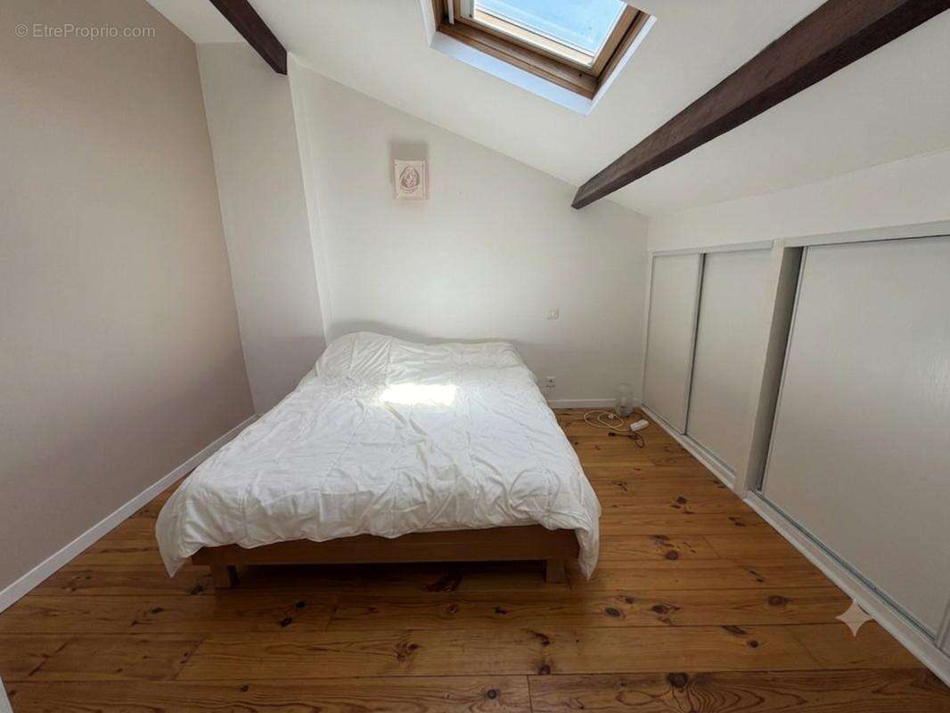 Au coeur de Louveciennes , un Duplex lumineux de 42 m2 Loi Carrez 50m2 utile - photo 10