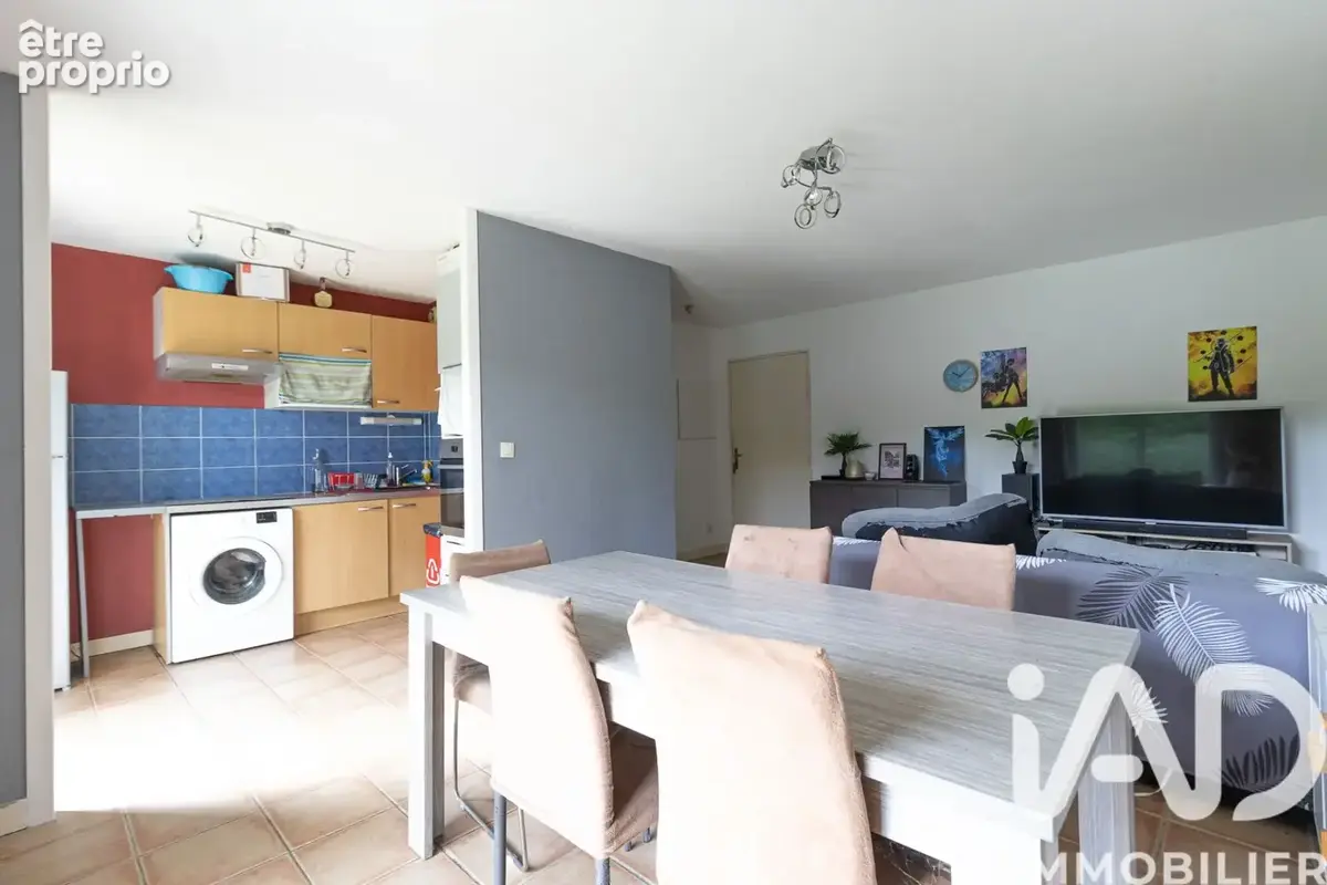 Photo 1 - Appartement à SAINT-ETIENNE-DE-TULMONT