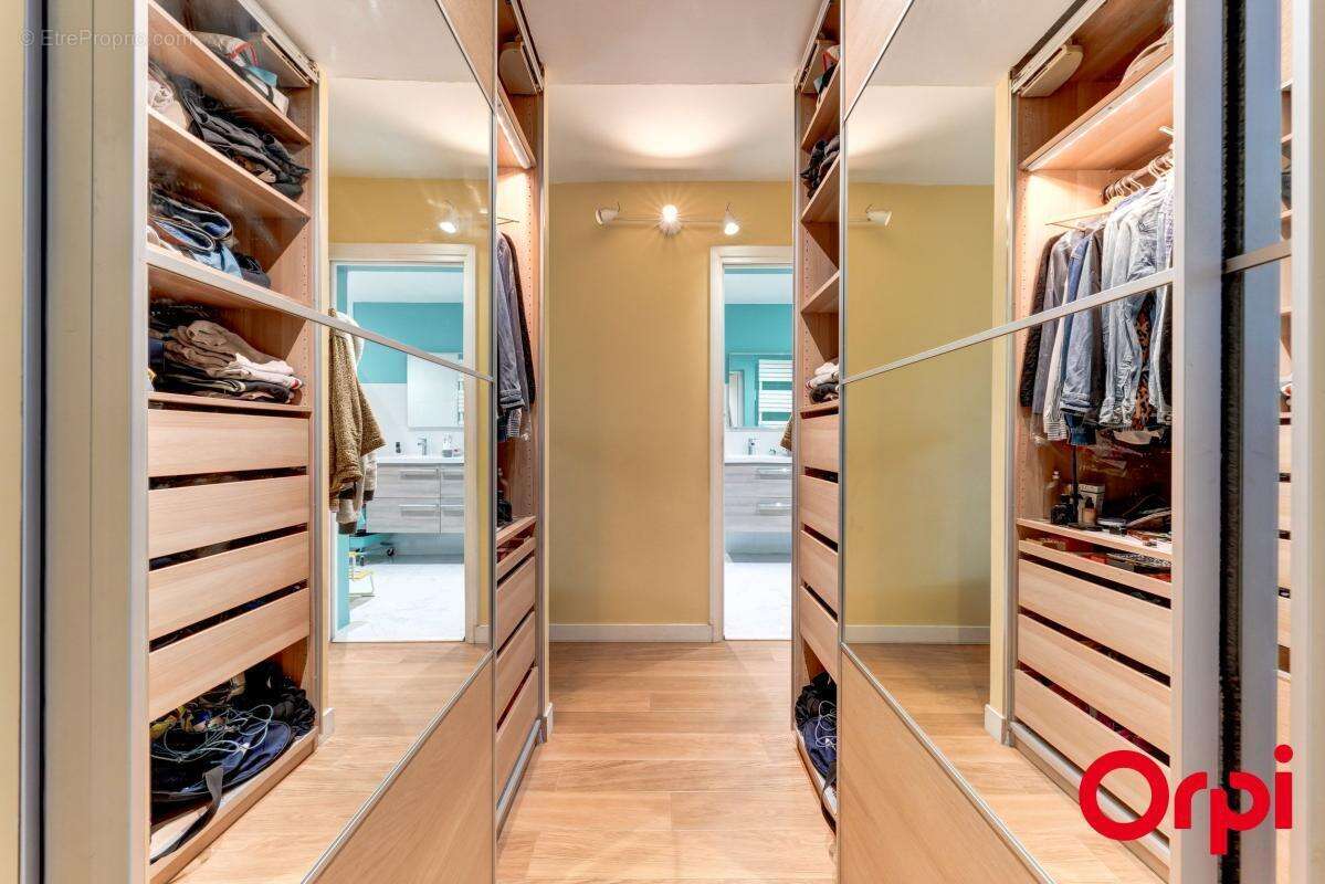 Appartement à CALUIRE-ET-CUIRE