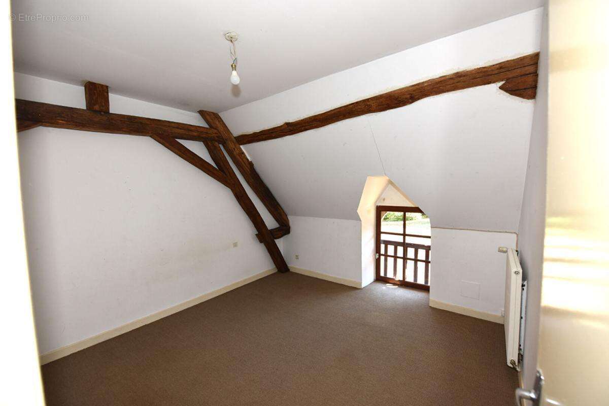 Maison à SAVIGNY-EN-SEPTAINE