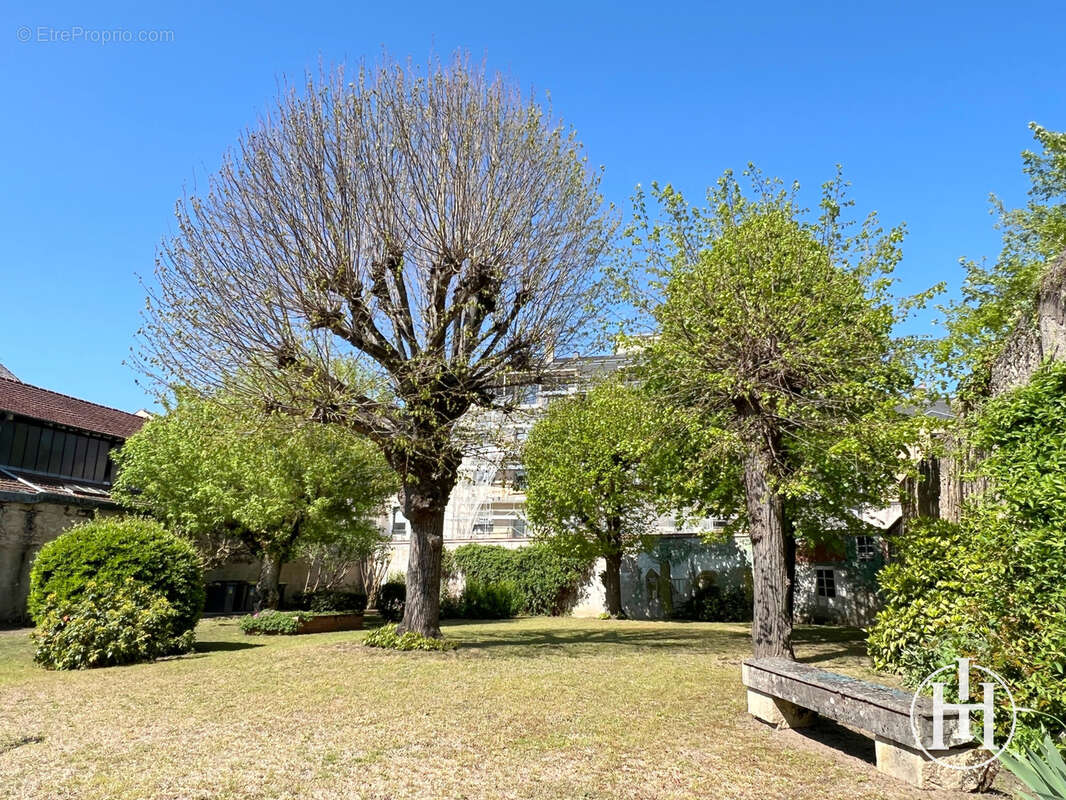 Appartement à SAINT-AMAND-MONTROND