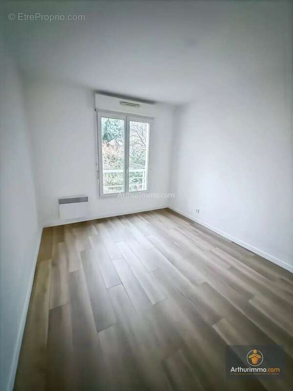 Appartement à CORBEIL-ESSONNES