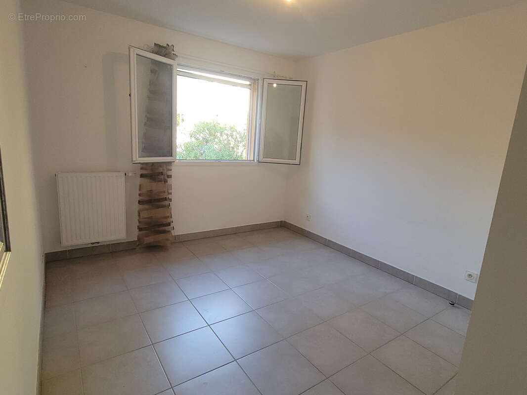 Appartement à OLLIOULES