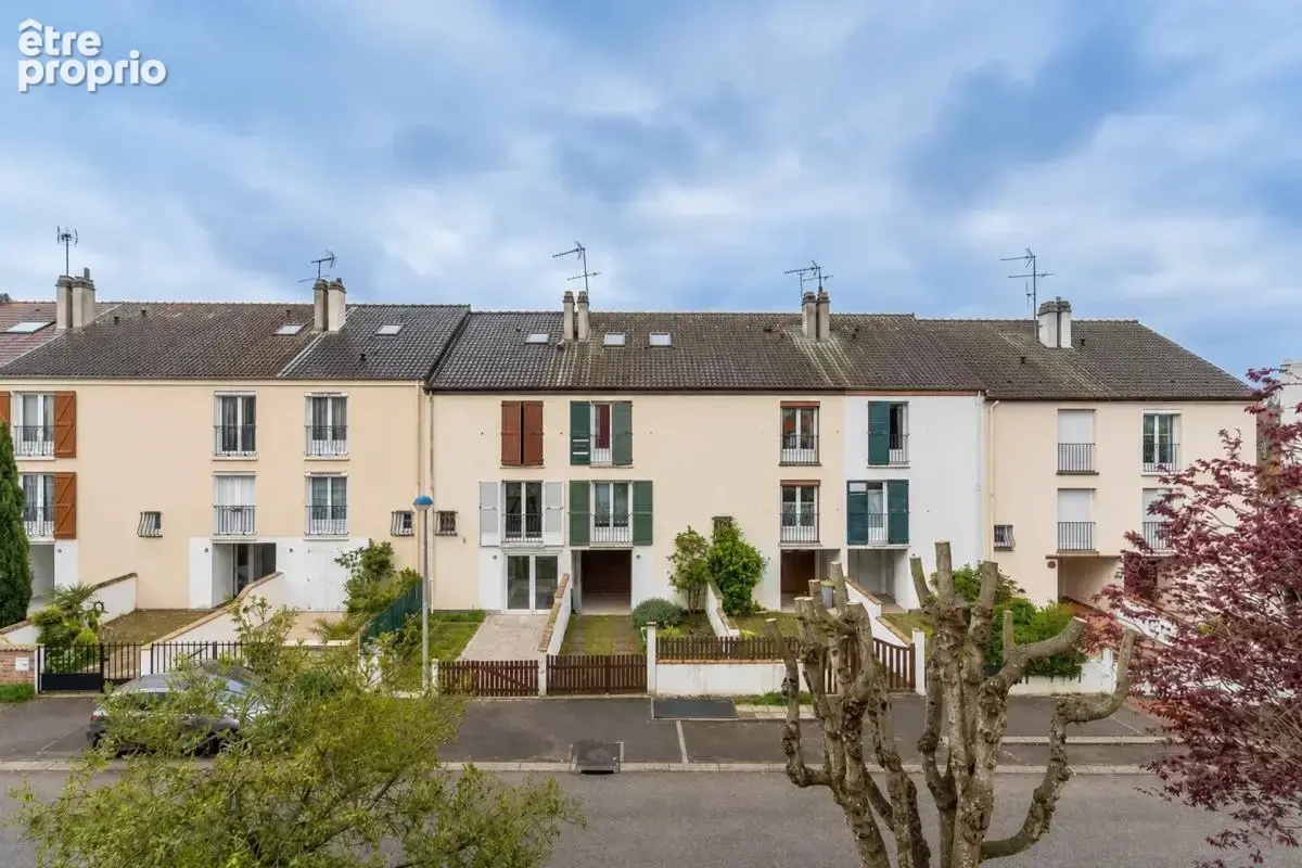 Maison rénovée 4 pièces à Maurepas - photo 9