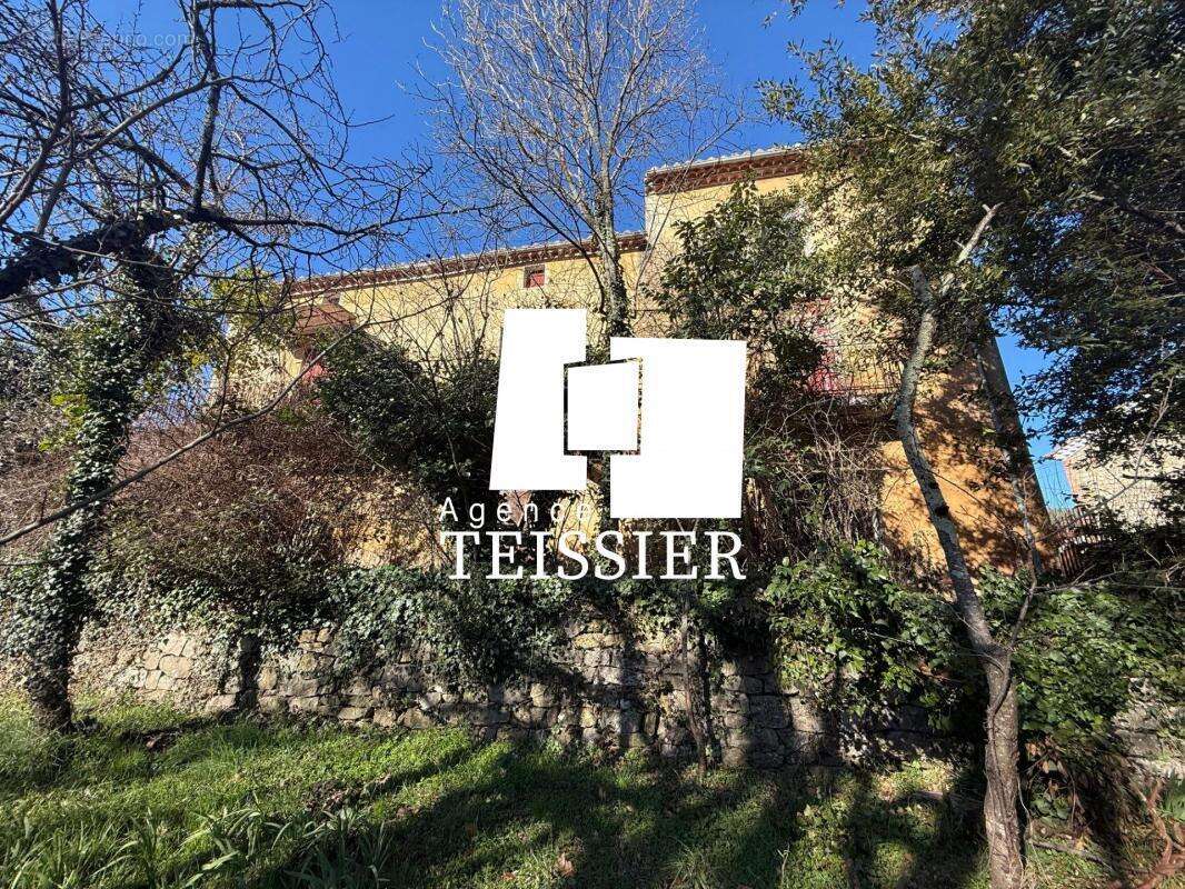 Maison à SAINT-PAUL-LE-JEUNE