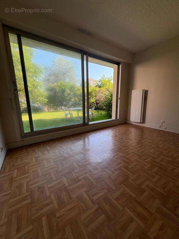 Appartement À Vendre - photo 3