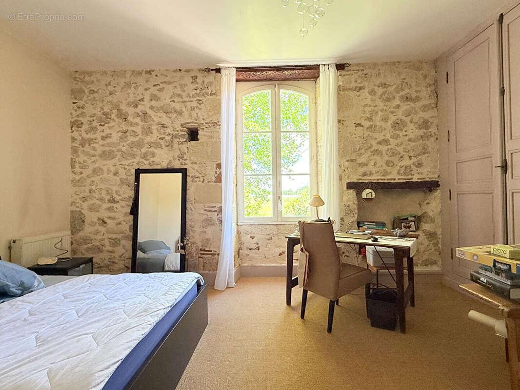 Maison à CLERMONT-DESSOUS