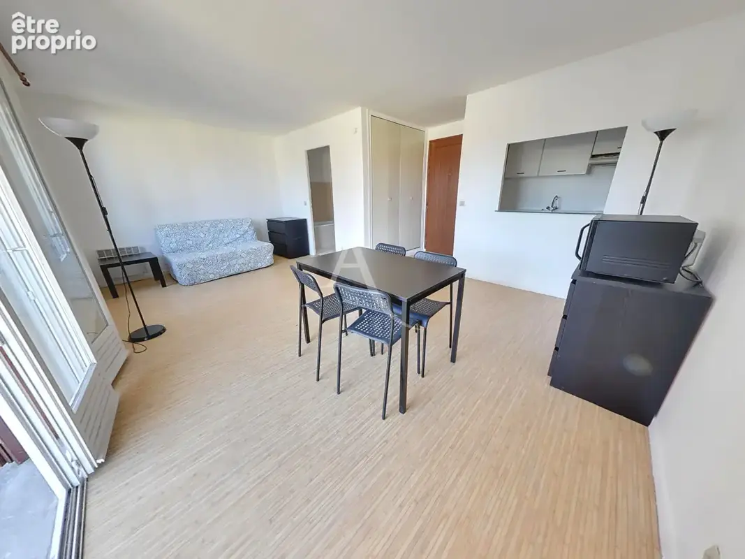 Appartement Noisy Le Grand 1 pièce(s) 30.52 m2 parking et cave - photo 7