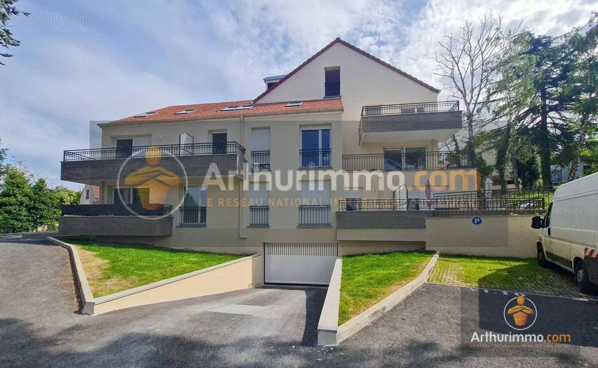 Appartement à SAINT-PIERRE-DU-PERRAY