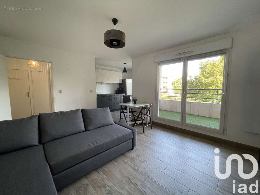 Photo 3 - Appartement à MEYZIEU