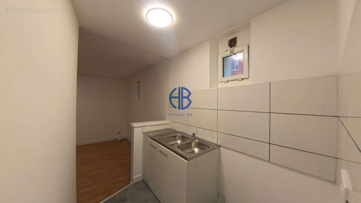 Appartement à AUBERVILLIERS