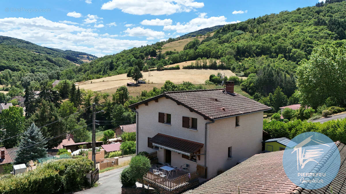 Maison à SAINT-FORGEUX