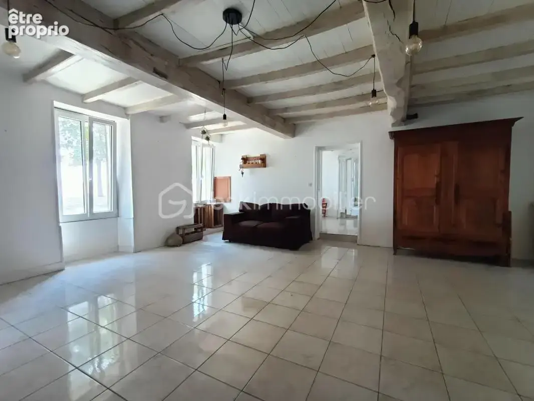 Longère charentaise de 283 m² — Vie de plain-pied et beaux volumes à 7 min de Meschers - photo 5