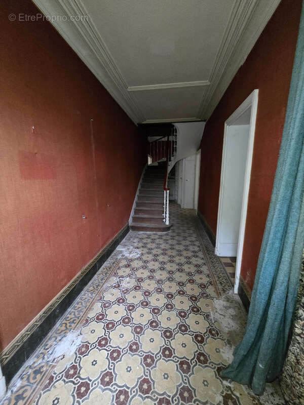 Maison à LESIGNY