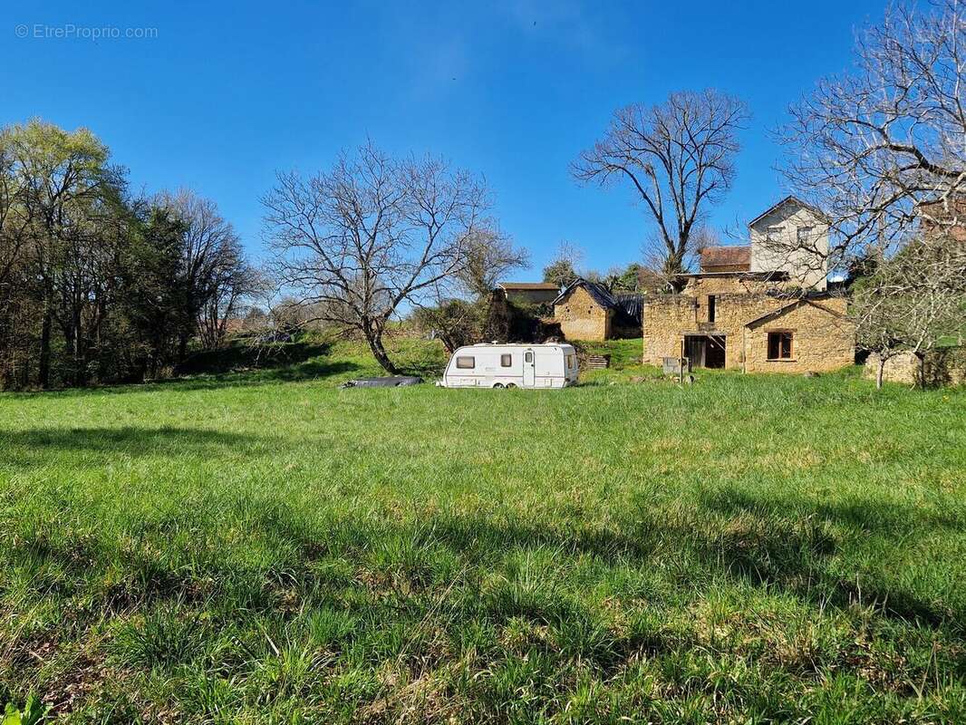 20260318114103 - Maison à MEYRALS