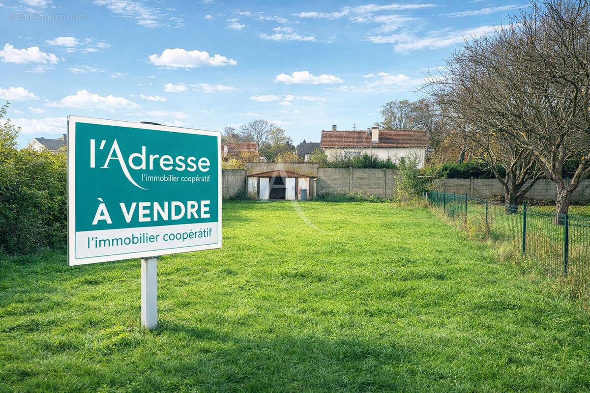 Terrain à MORSANG-SUR-ORGE