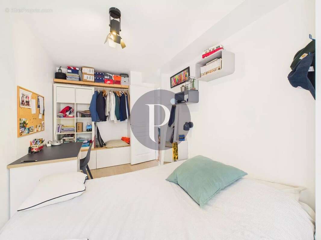 Maison à VERRIERES-LE-BUISSON