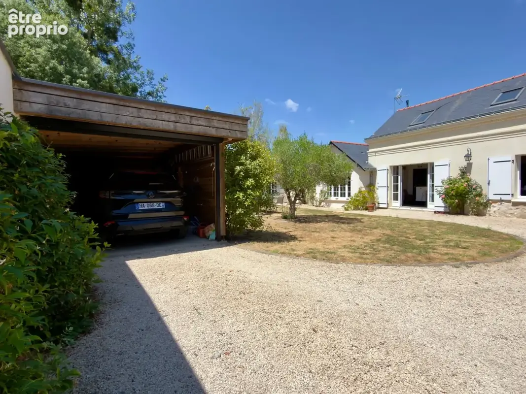VARENNES SUR LOIRE, Longère rénovée de 134m² habitables / 151m² utiles avec garage et jardin - photo 3