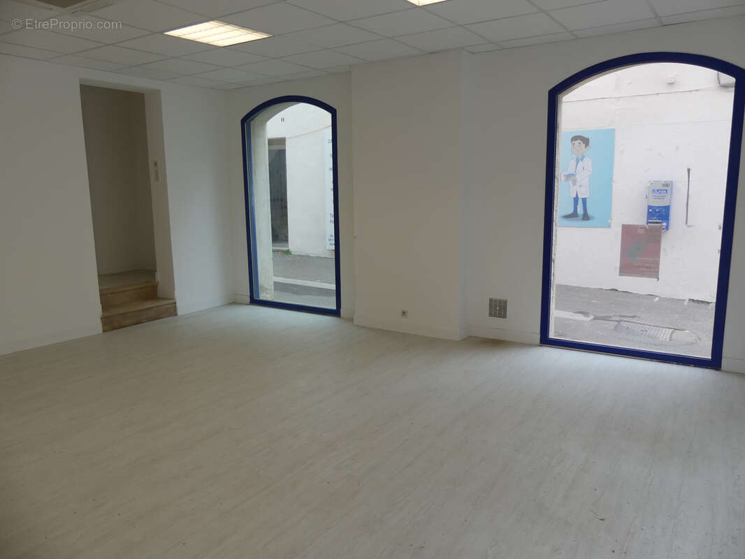 Appartement à FONTVIEILLE