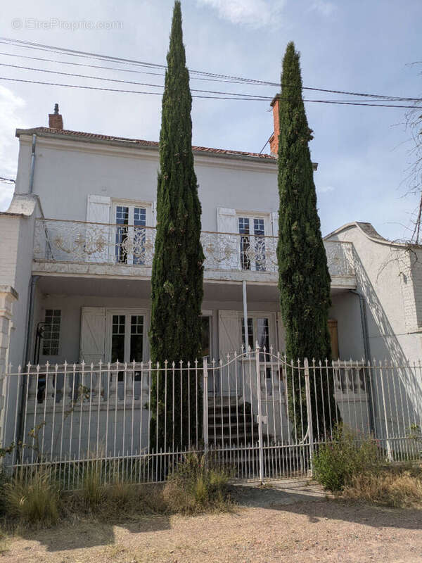 Maison à COMMELLE-VERNAY