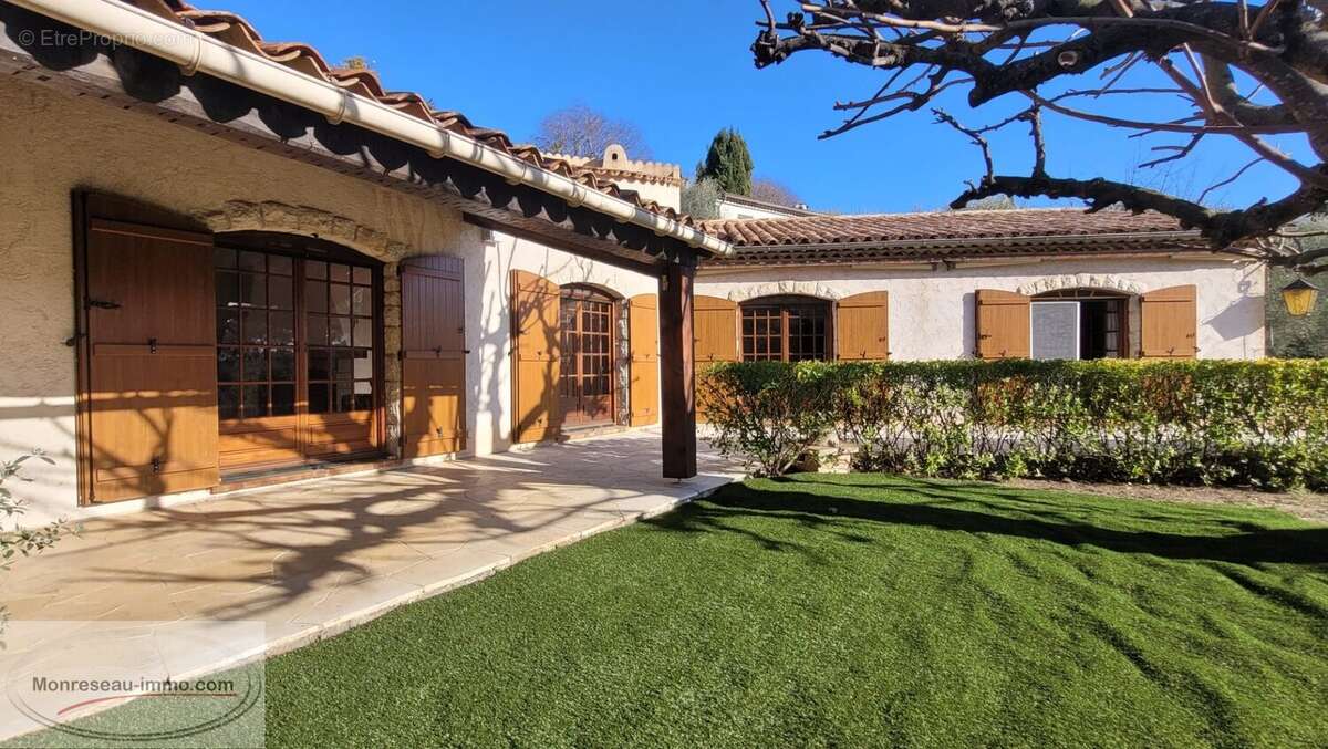 Maison à PEYMEINADE