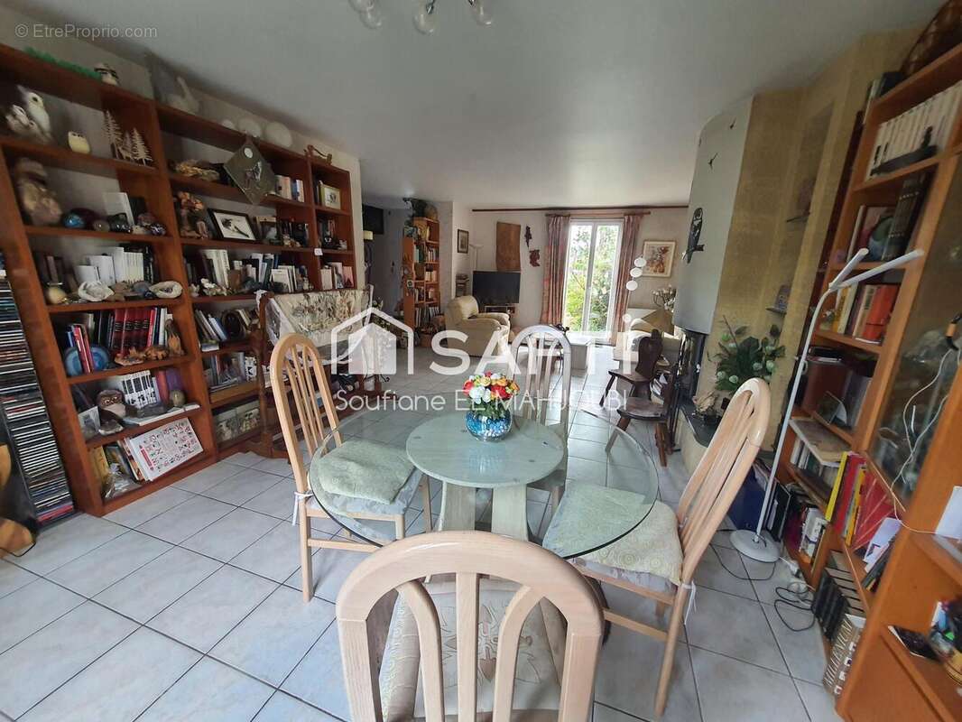 Photo 3 - Maison à MONTIGNY-LES-CORMEILLES