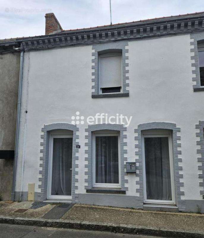 Maison à SAINT-VINCENT-DES-LANDES