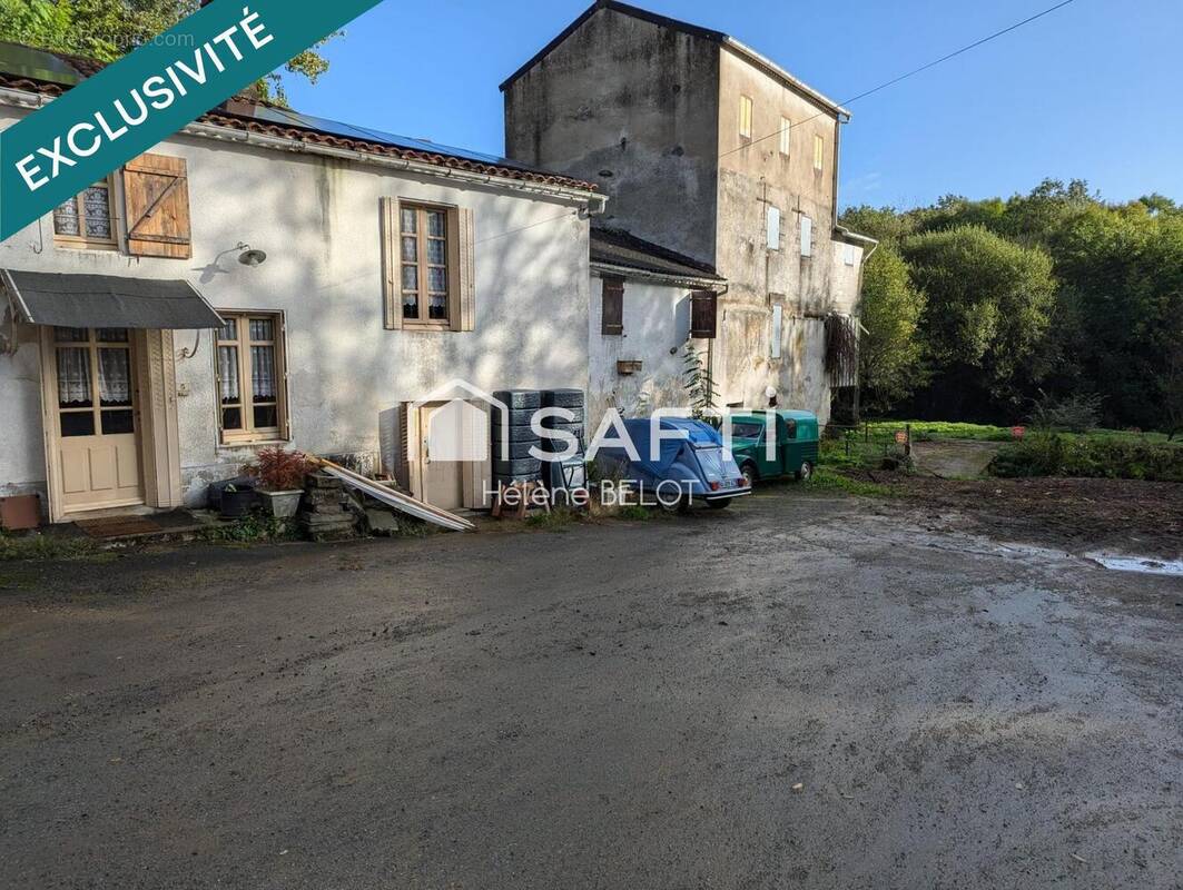 Photo 1 - Maison à SAINT-HILAIRE-LE-VOUHIS