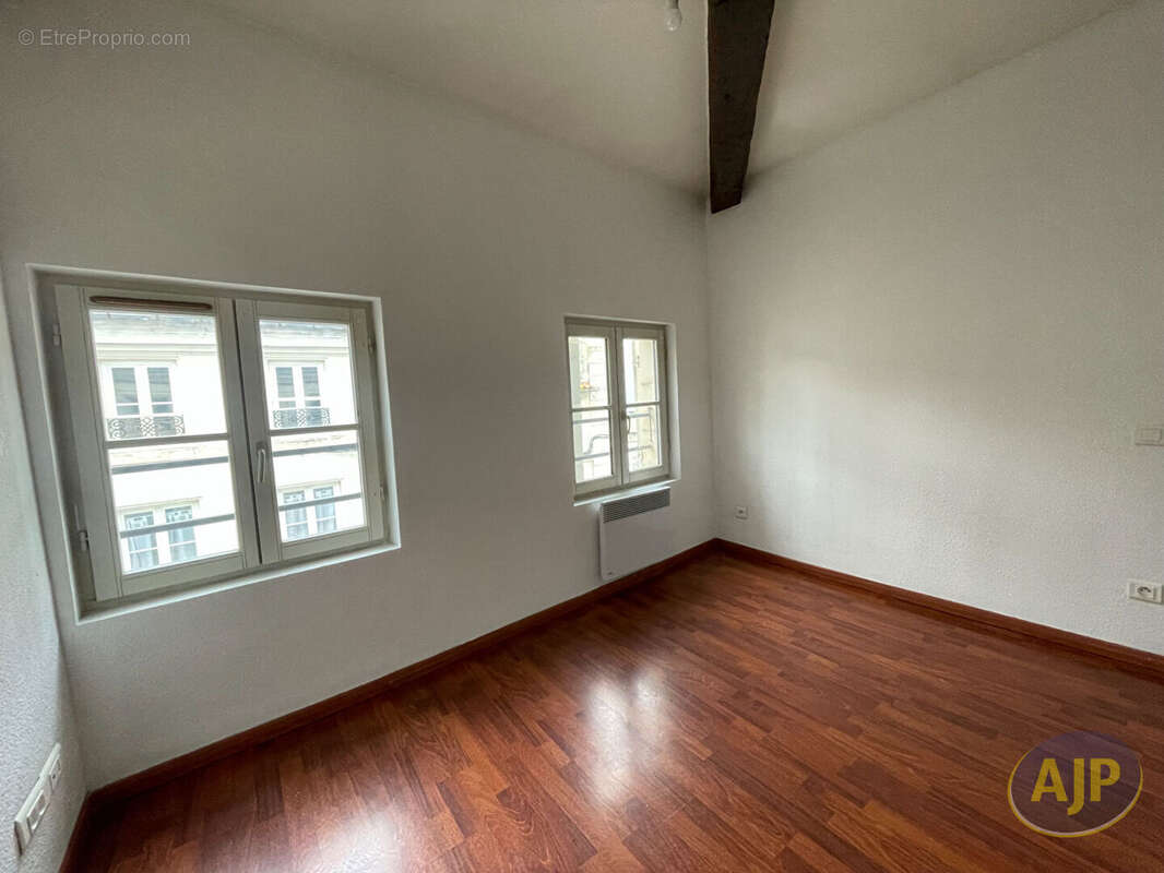 Appartement à SAINTES
