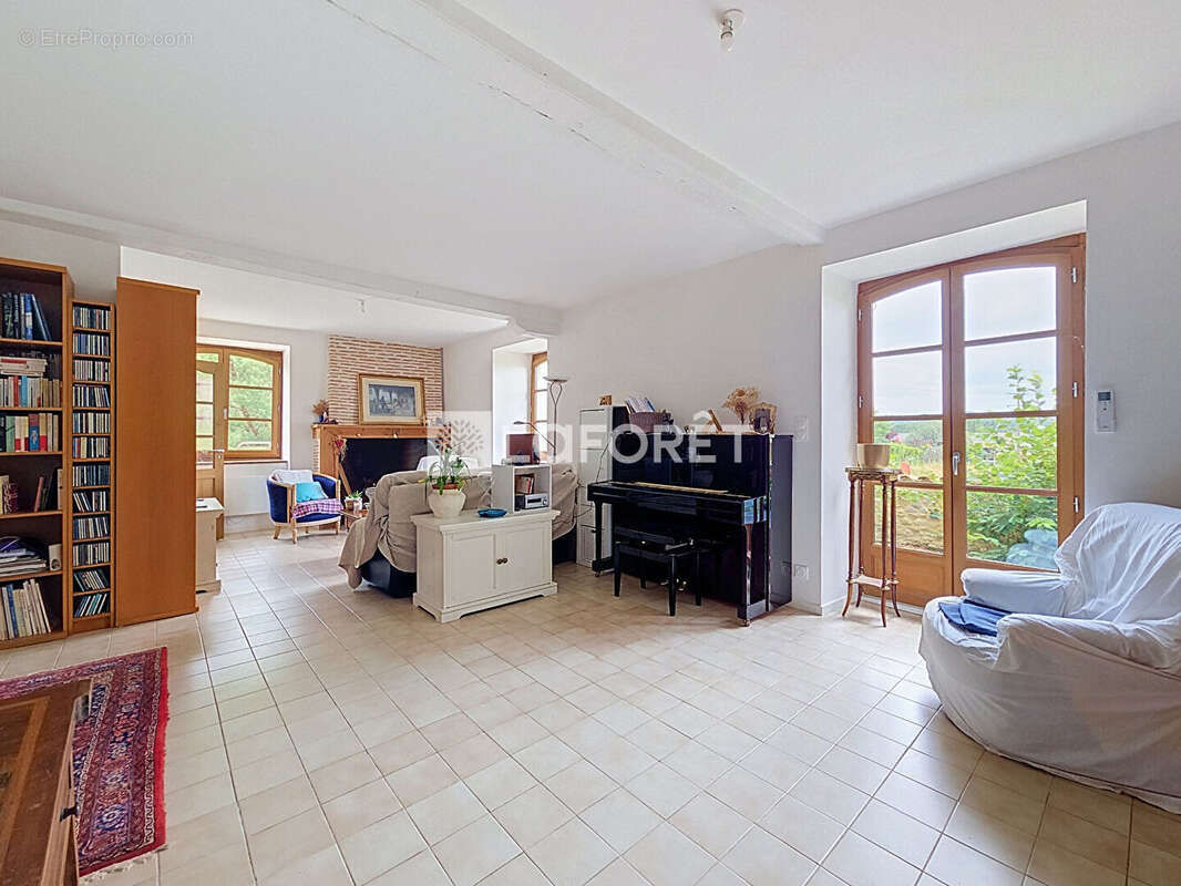 Demeure béarnaise avec piscine entre Salies de Béarn et Orthez 8 pièces 290m² - photo 9