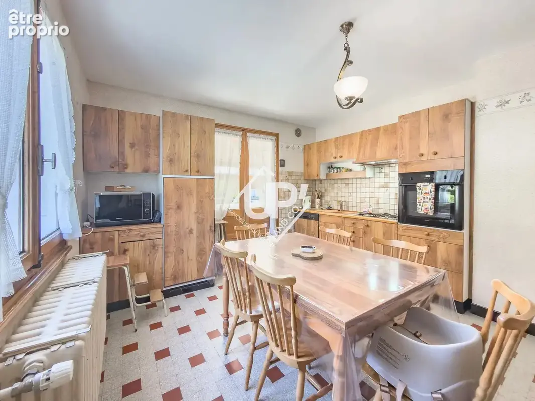 Maison avec deux appartements et terrain plat - photo 5