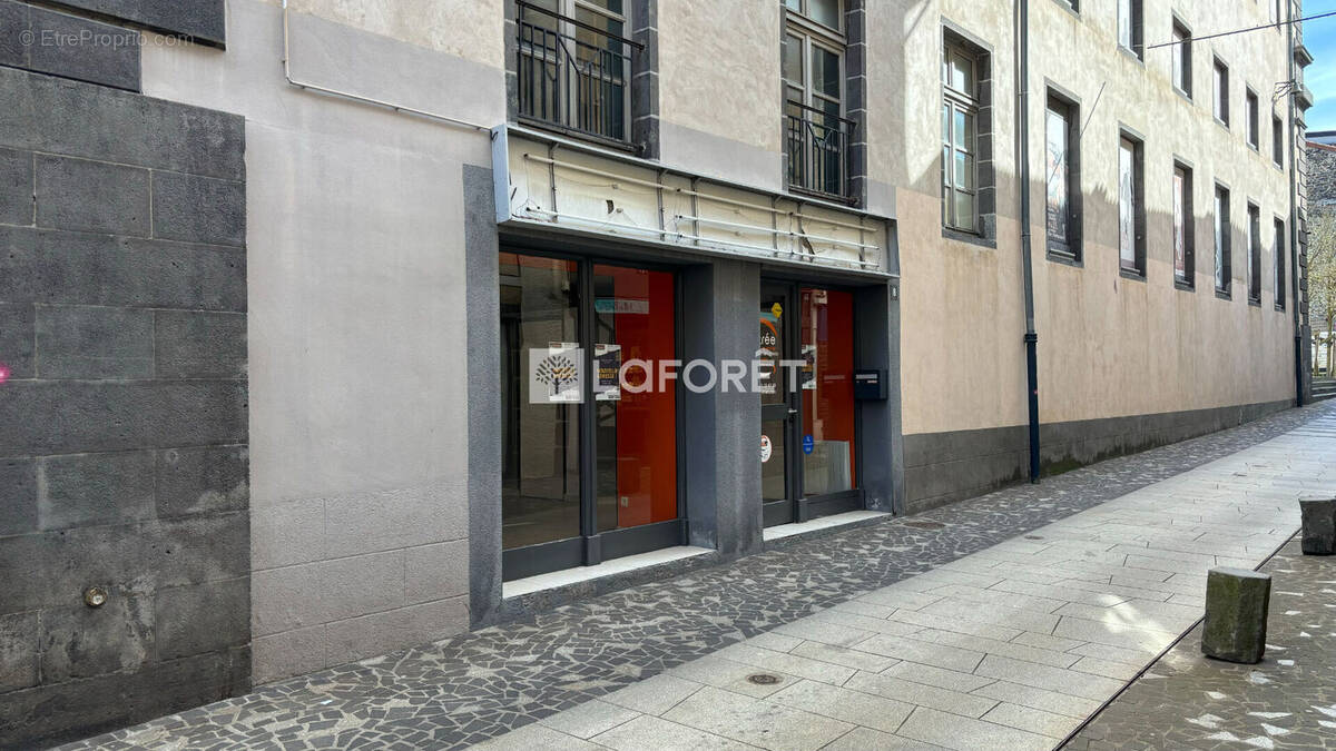 Commerce à SAINT-FLOUR