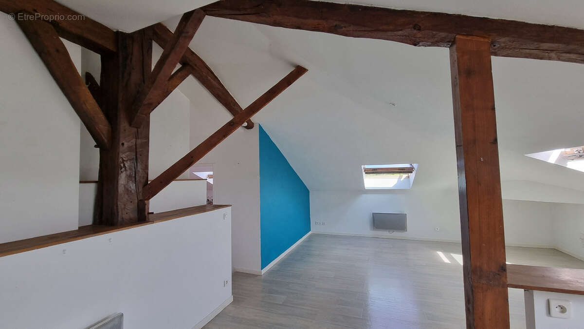 Appartement à MEES