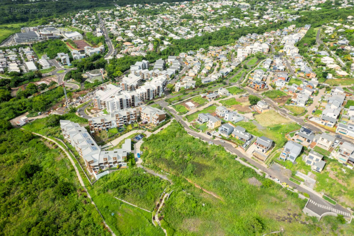 Terrain à SAINT-PAUL